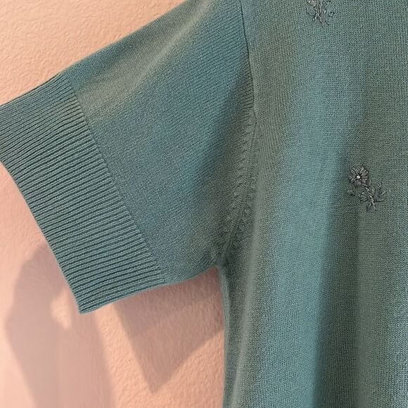 Kathie Lee Vintage knit Top - Picture 2 of 4